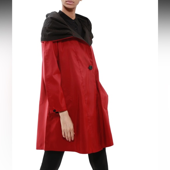 Mycra Pac Black/Red Donatella Reversible Hooded Jacket - Picture 2 of 8